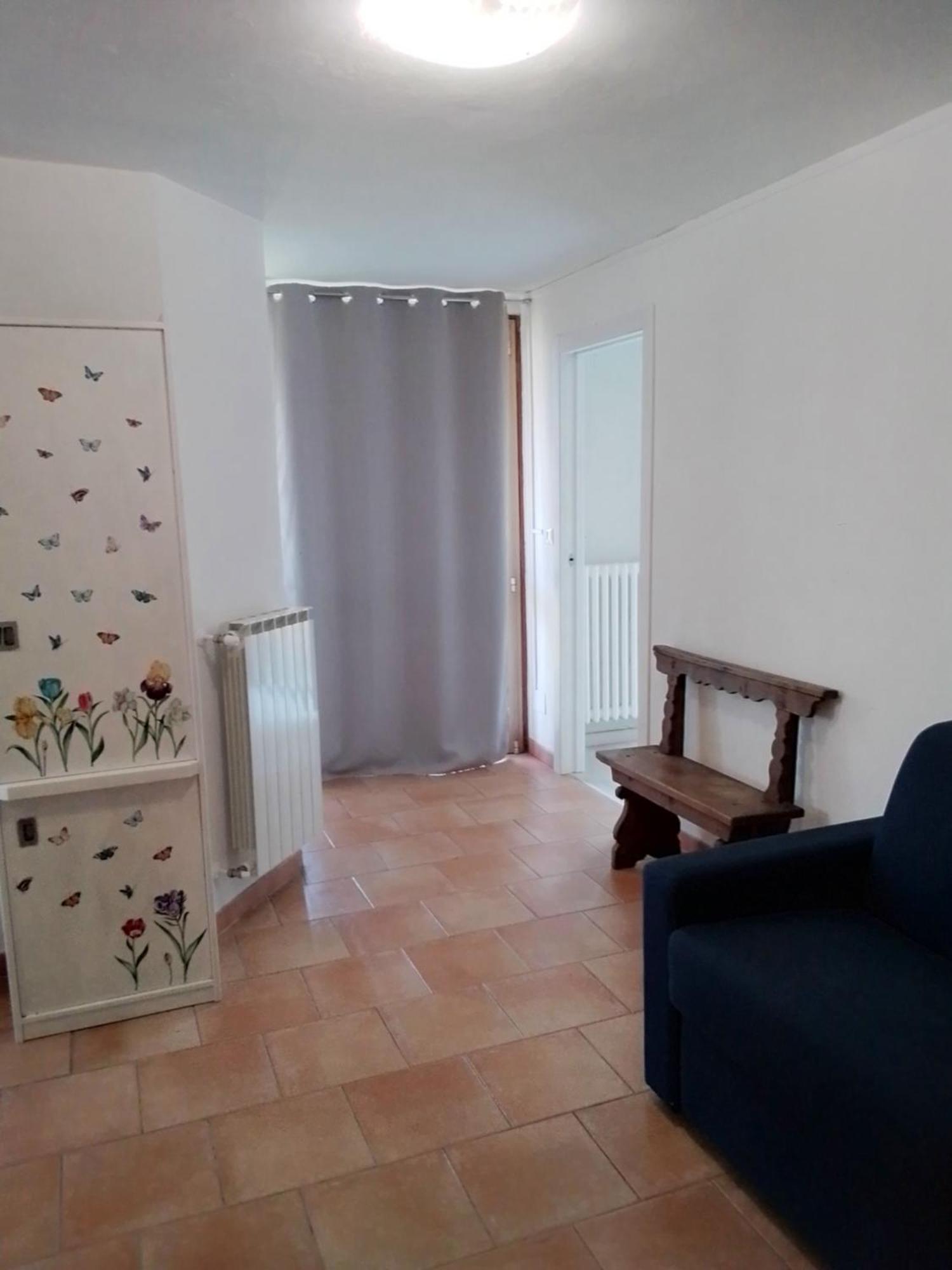 Holiday Apartaments 代森扎诺-德尔加达 外观 照片