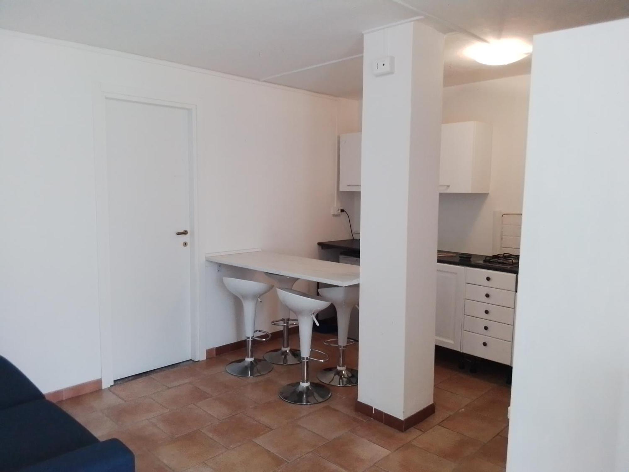 Holiday Apartaments 代森扎诺-德尔加达 外观 照片